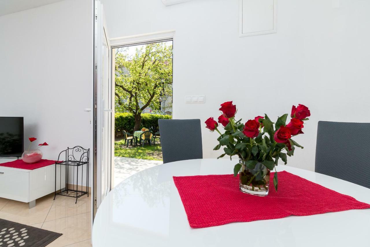 Apartment Jurasin Каштела Екстер'єр фото